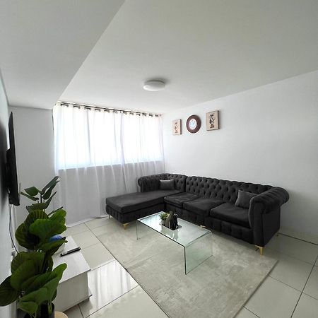 Cosy Apartment In The Heat Of The City Windhoek Exterior photo