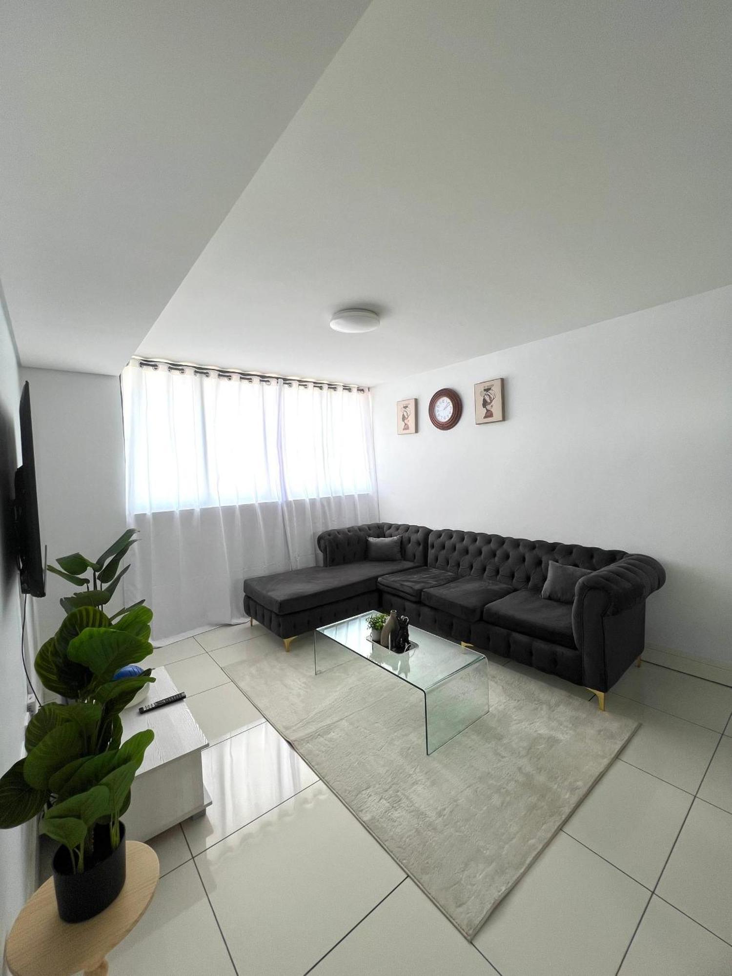 Cosy Apartment In The Heat Of The City Windhoek Exterior photo