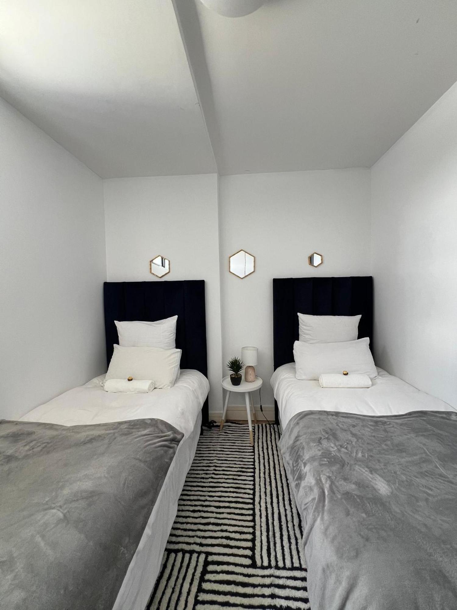 Cosy Apartment In The Heat Of The City Windhoek Exterior photo