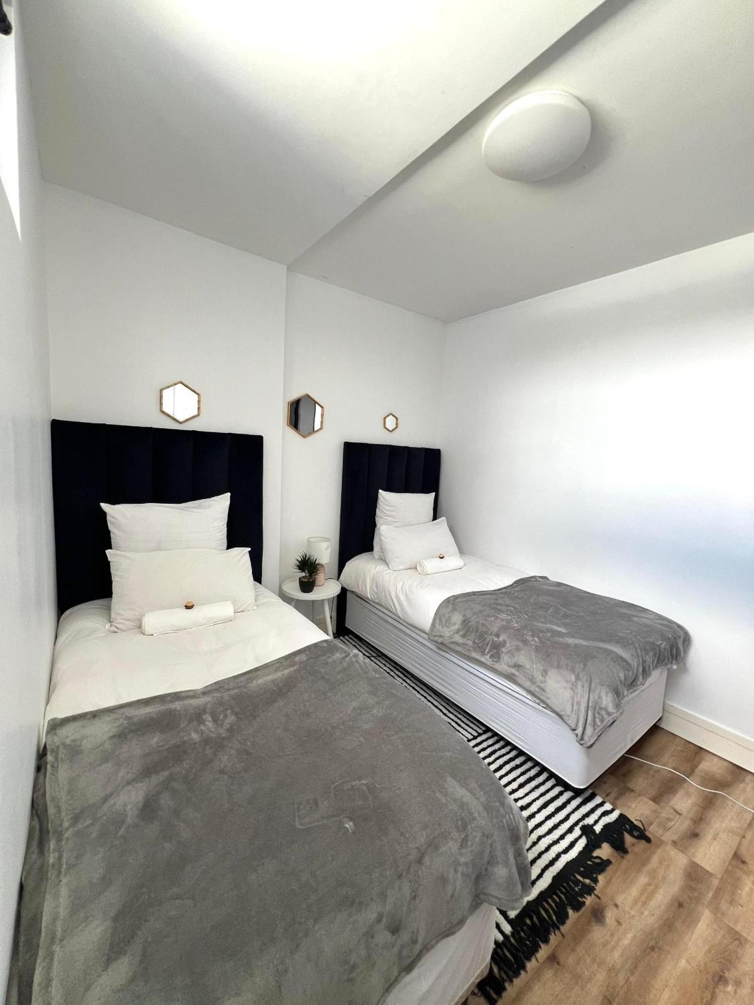 Cosy Apartment In The Heat Of The City Windhoek Exterior photo