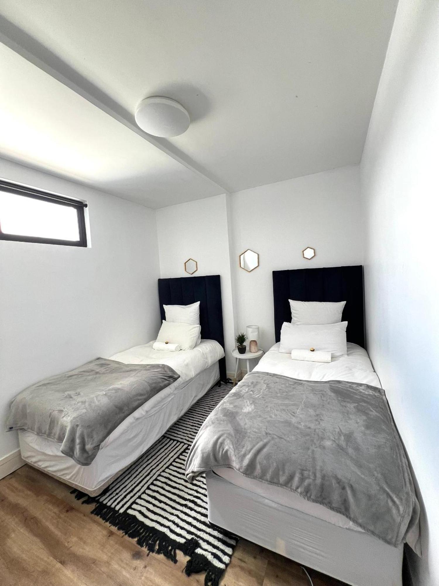 Cosy Apartment In The Heat Of The City Windhoek Exterior photo